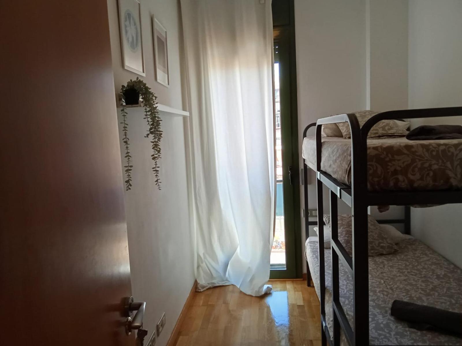 Private Rooms Near Las Ramblas Барселона Екстер'єр фото